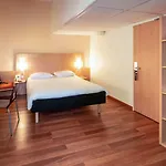 Ibis Centre Szálloda 3*
