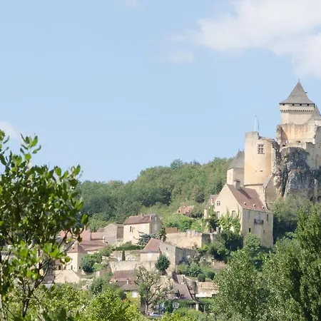 Ibis Centre Hotel 3*