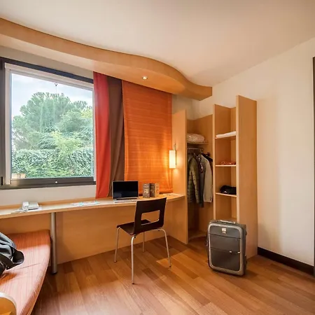 Ibis Centre 사흘라 라 카네다