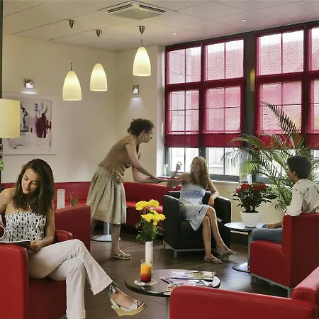 호텔 Ibis Centre 3*