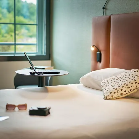 ホテル Ibis Centre 3*