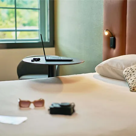 ホテル Ibis Centre 3*