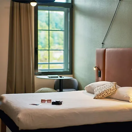 Ibis Centre 3* サルラ・ラ・カネダ