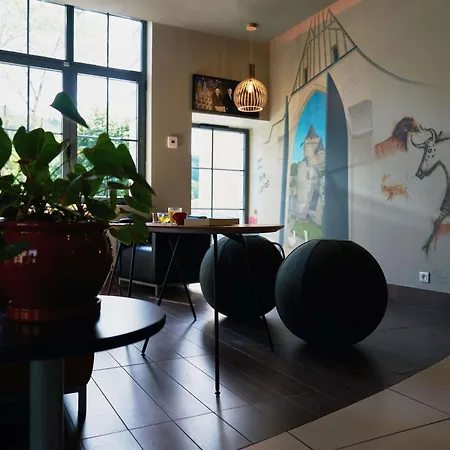 Ibis Centre 3* سارلا لا كانيدا