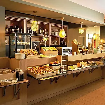 Hotel Ibis Centre 3*