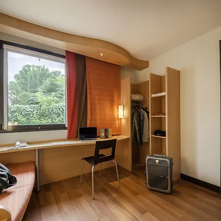 Ibis Centre 사흘라 라 카네다