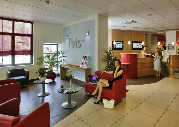 Ibis Centre Hotel 3*