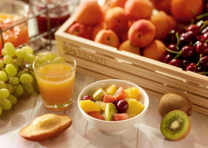 Ibis Centre Hotel 3*