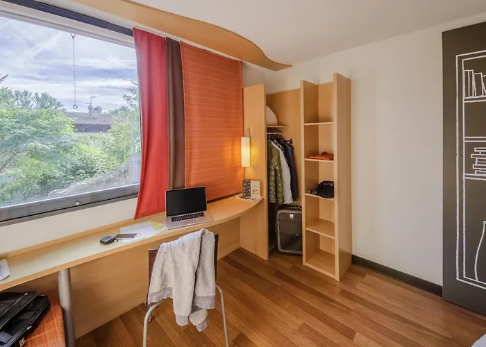 ホテル Ibis Centre 3*